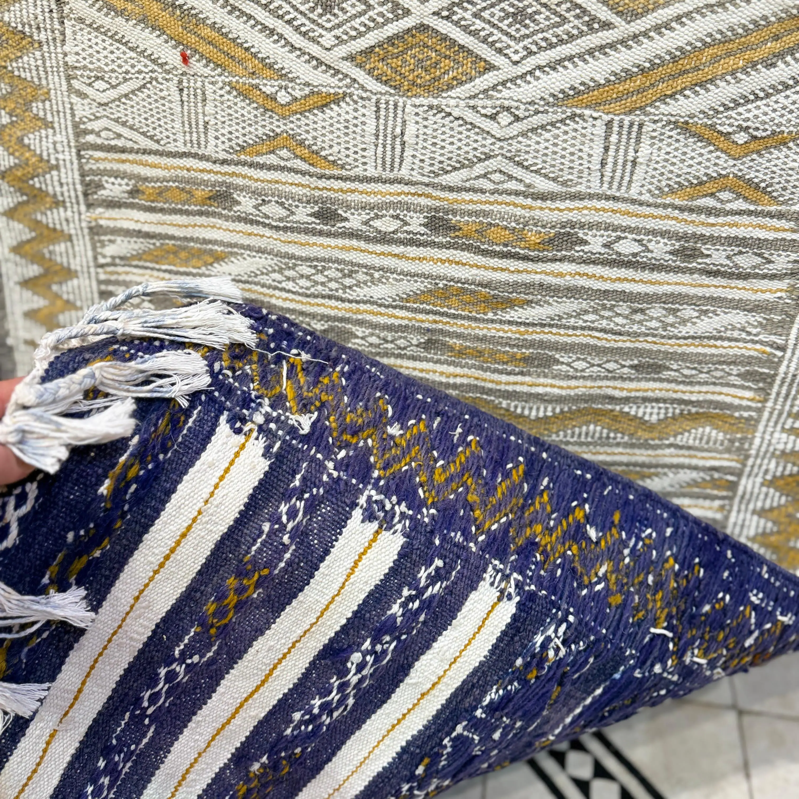 Gorgeous Moroccan Kilim Dhurrie Rug | Handmade Wool Jute Area Carpet | Vintage Flatweave Berber Style