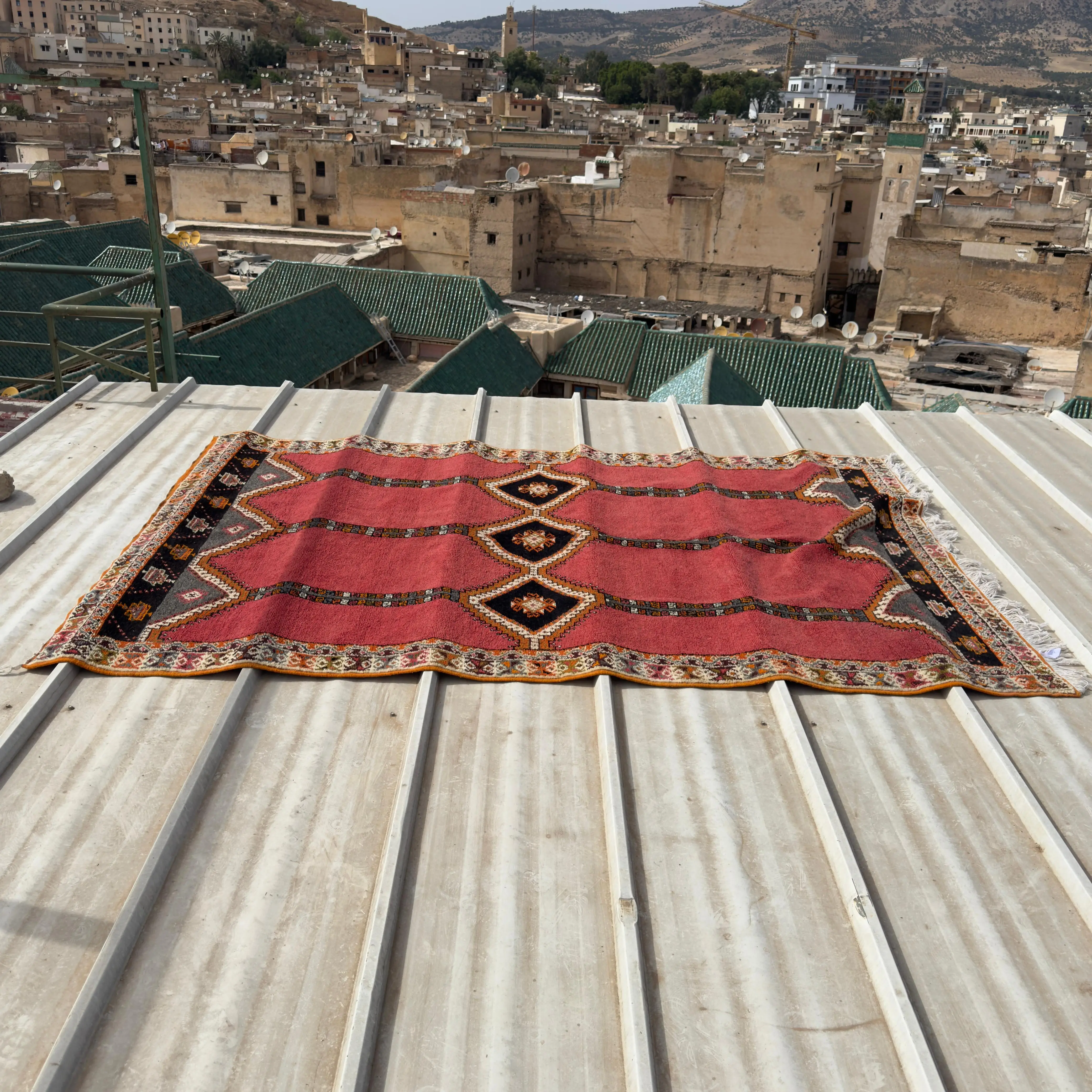 Authentic Moroccan Vintage Rug – Old Berber – 9.84ft x 6.56ft