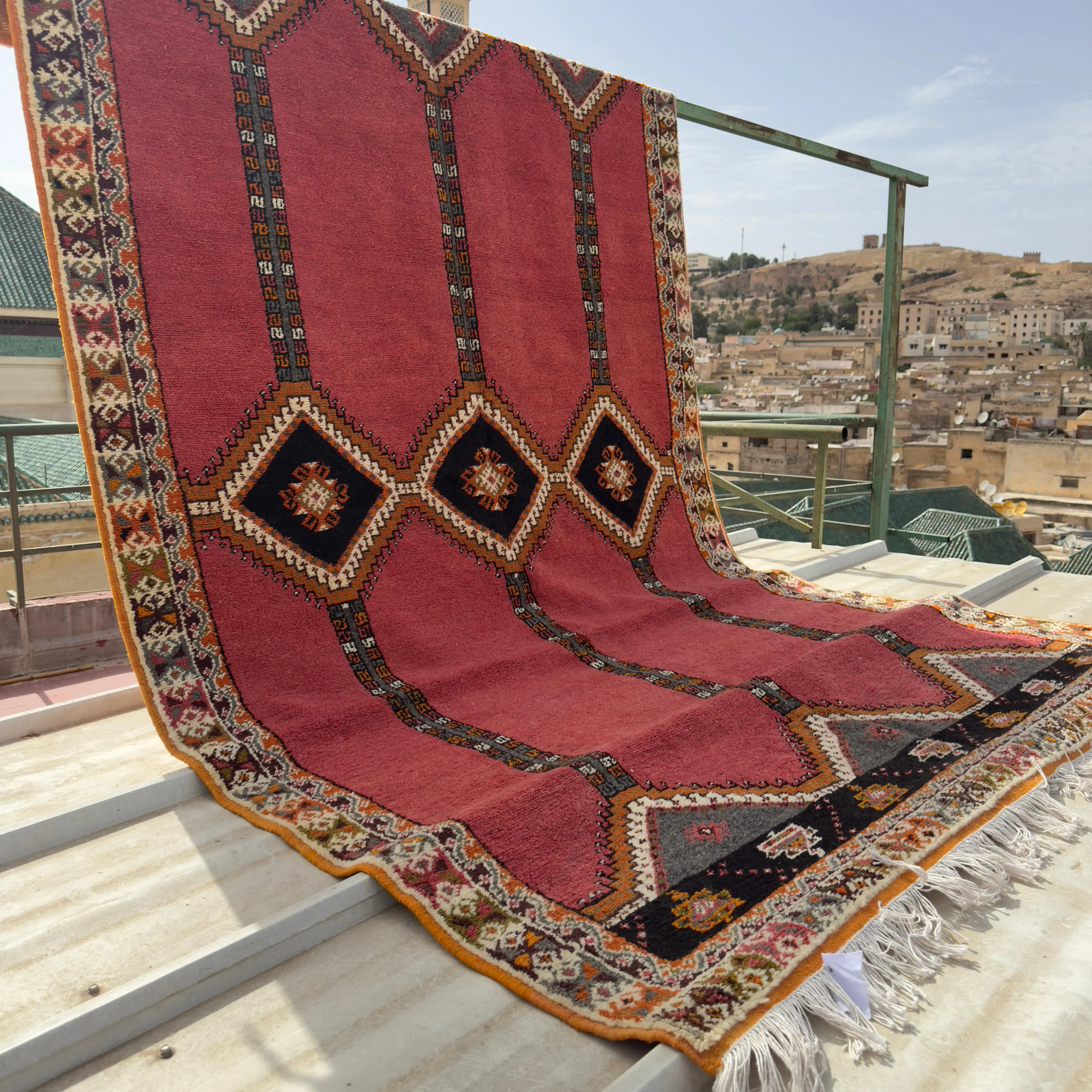 Authentic Moroccan Vintage Rug – Old Berber – 9.84ft x 6.56ft