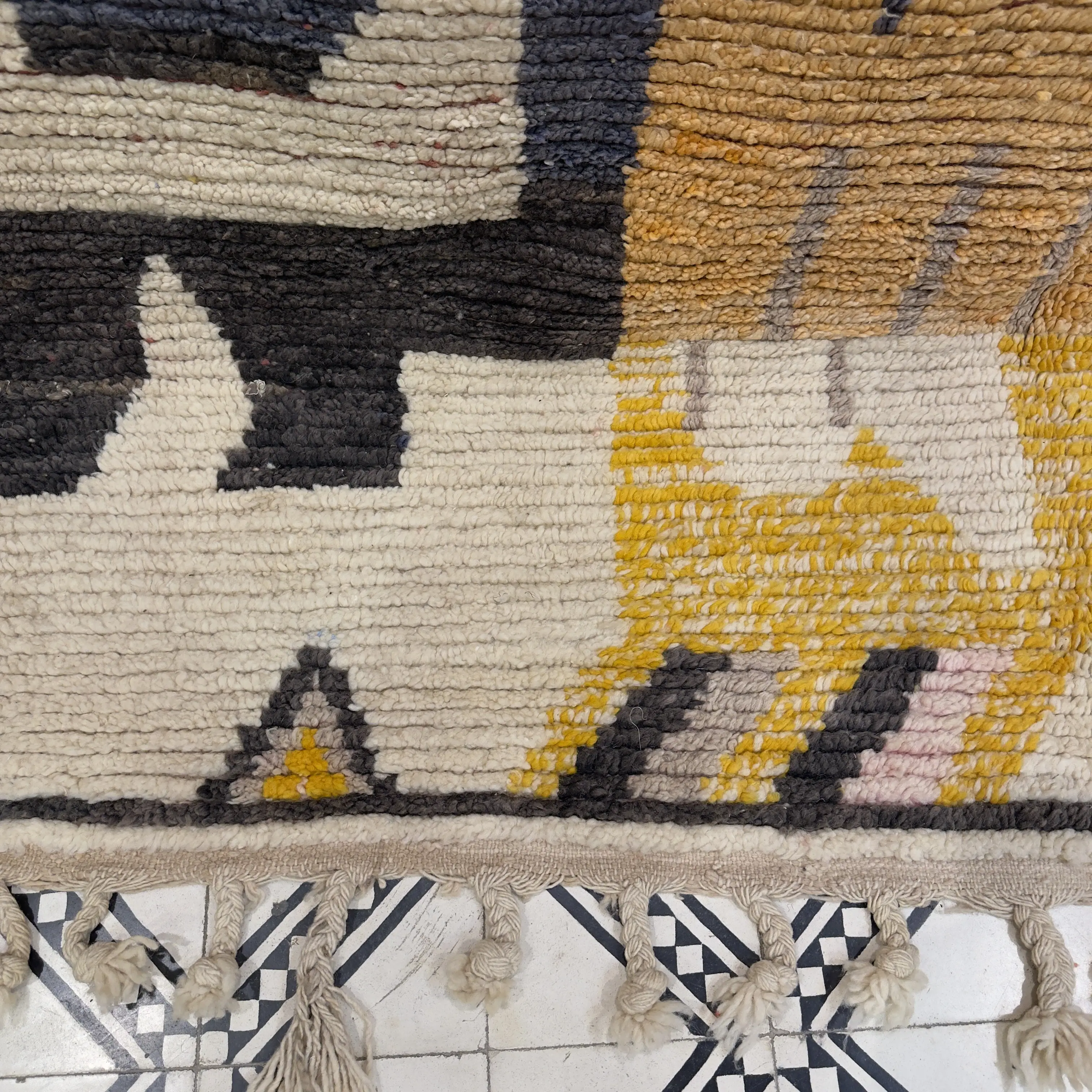 Custom Vintage Beni Ourain Moroccan Berber Rug – Handmade Moroccan Area Rug by MarocArtisan