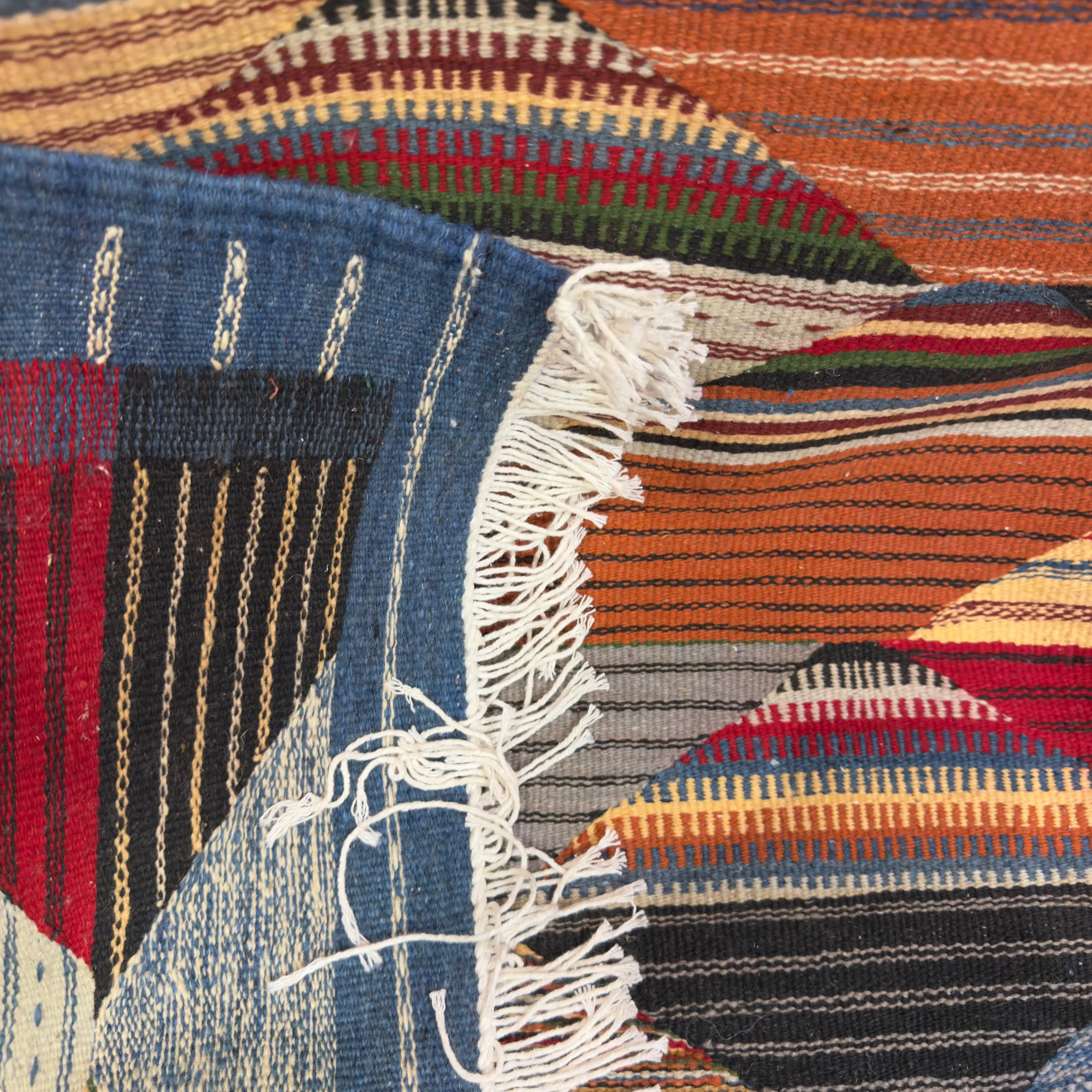 Atlas Luxe – Handwoven Berber Kilim Rug in Agave Silk | Luxury Moroccan Living Room Rug - 240/157 CM / 94.5 x 61.8 inches