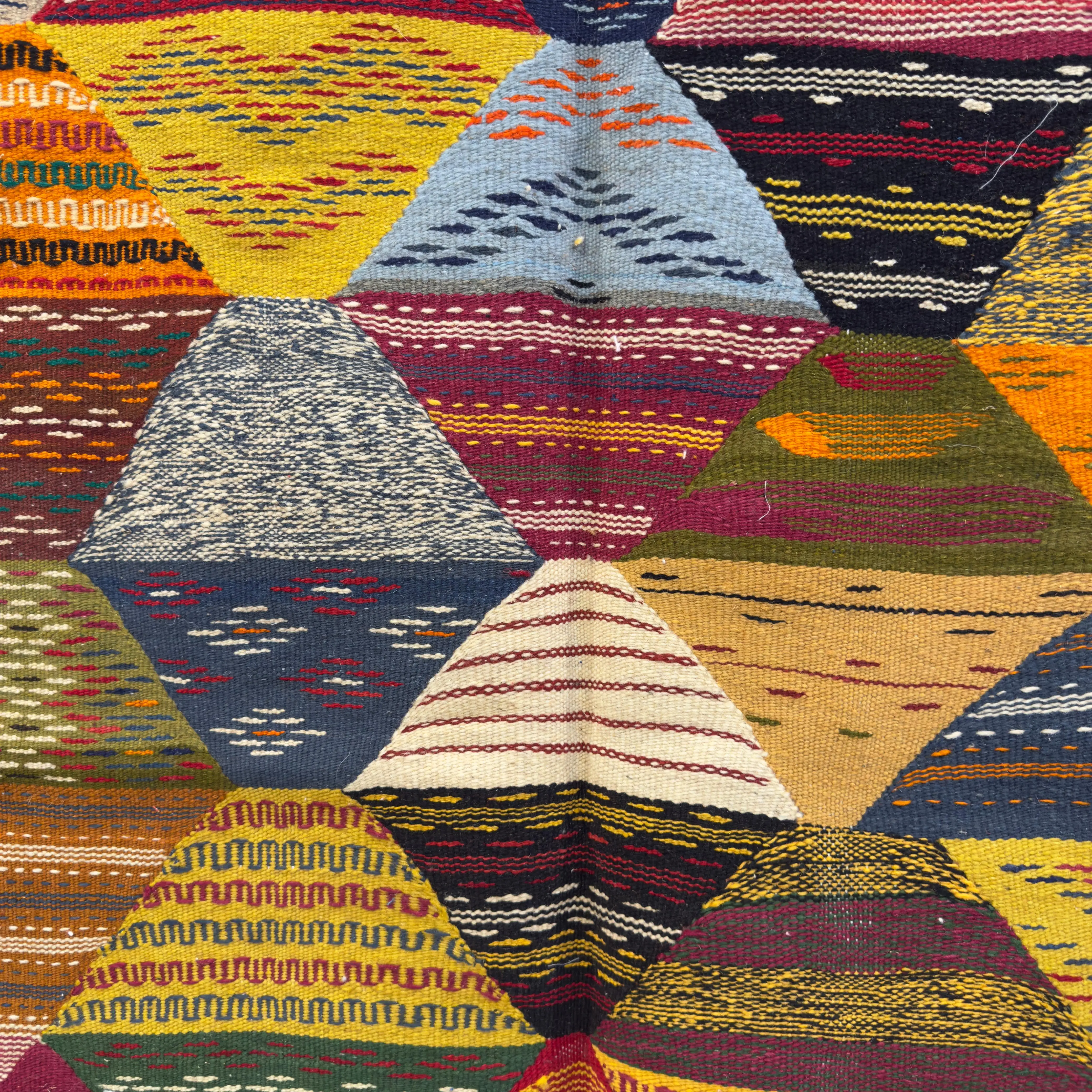 Zahara Bloom – Soft & Colorful Moroccan Berber Kilim | Unique Handwoven Rug - 250/150CM