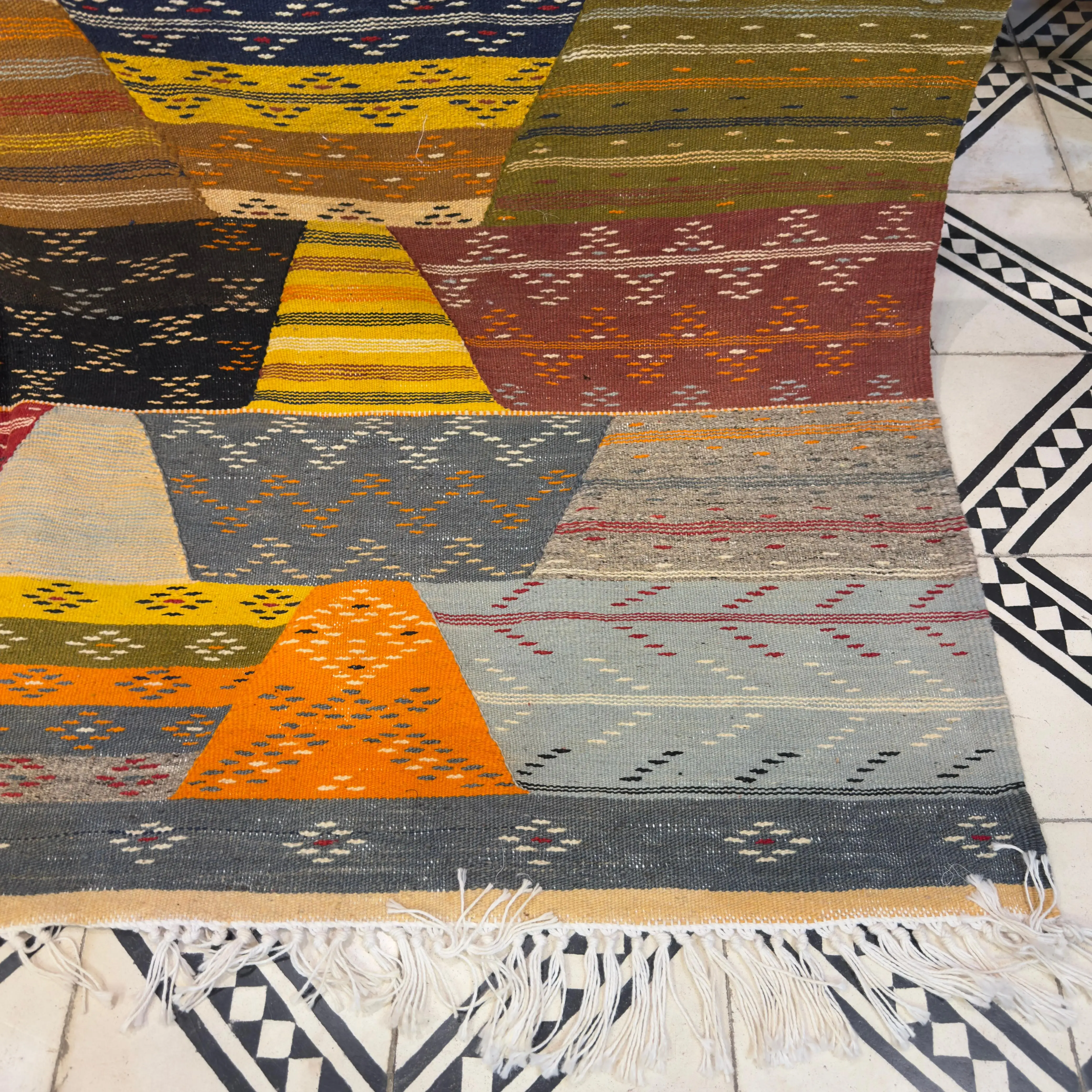 Picasso Mirage – Unique Moroccan Berber Kilim | Beautiful Handwoven Rug with Free Shipping - 250/152CM / 98.4 x 59.8 inches