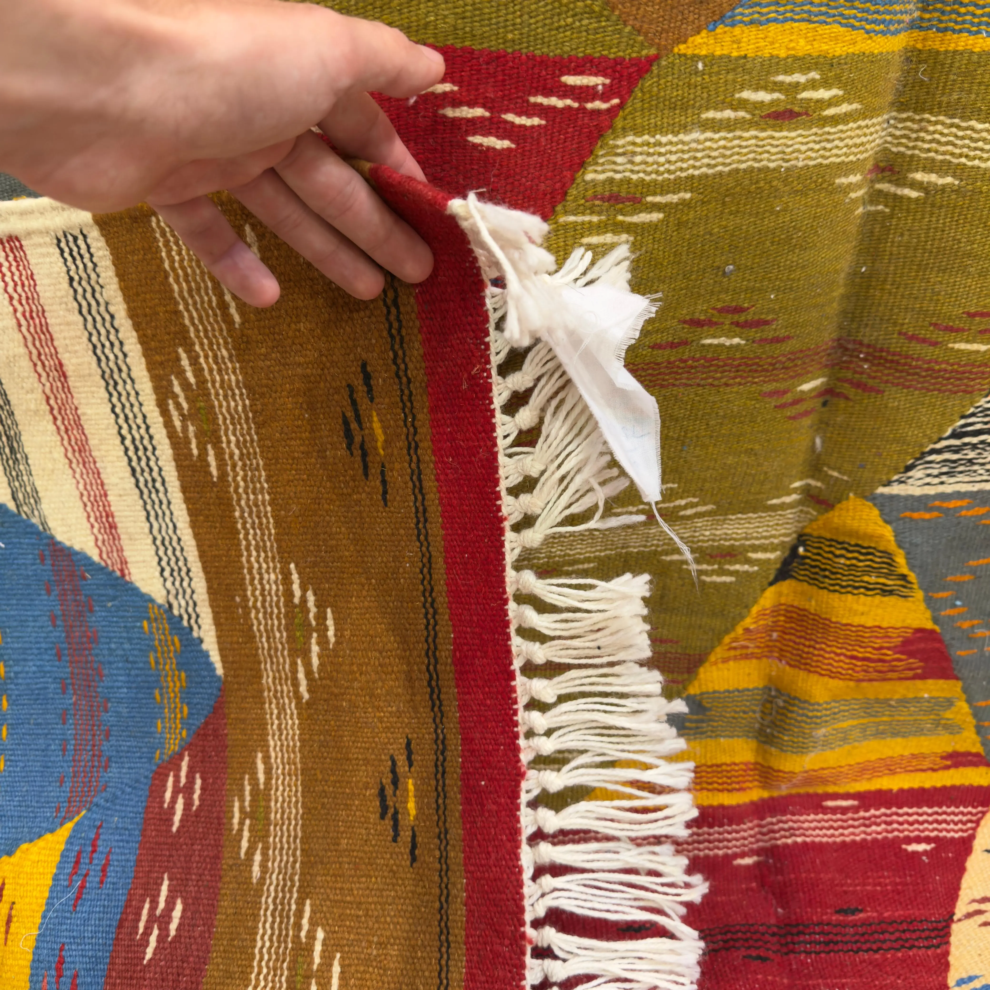 Atlas Haven – Handmade Moroccan Kilim Carpet | Vintage Area Rug for Living Room - 240/150 CM /94.5 x 59 inches