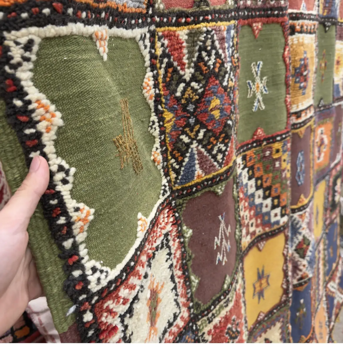 Atlas Heirloom – Large Vintage Berber Kilim Rug | Unique Handmade Piece with 3 Weaving Techniques - 207/143 CM / 81.5 x 56.3 inches