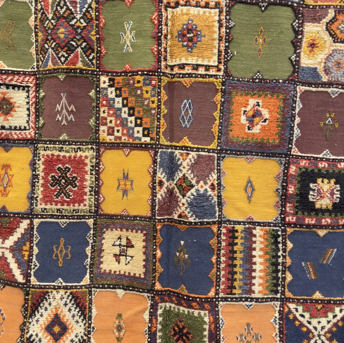 Atlas Heirloom – Large Vintage Berber Kilim Rug | Unique Handmade Piece with 3 Weaving Techniques - 207/143 CM / 81.5 x 56.3 inches