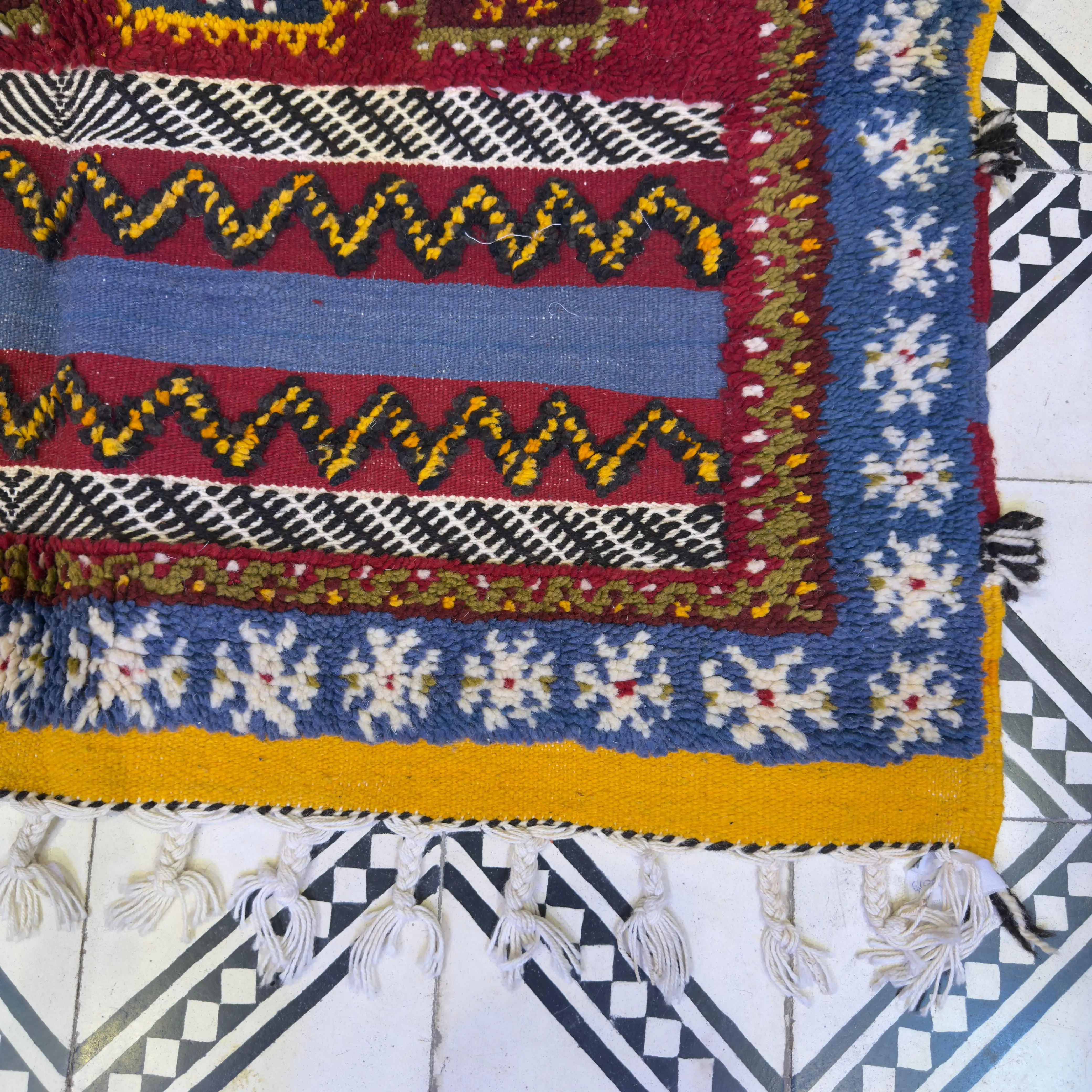 Artistic Handmade Moroccan Shag Rug – Bohemian Style for Living Room - 220/114CM / 86.61" × 44.88 INCHES