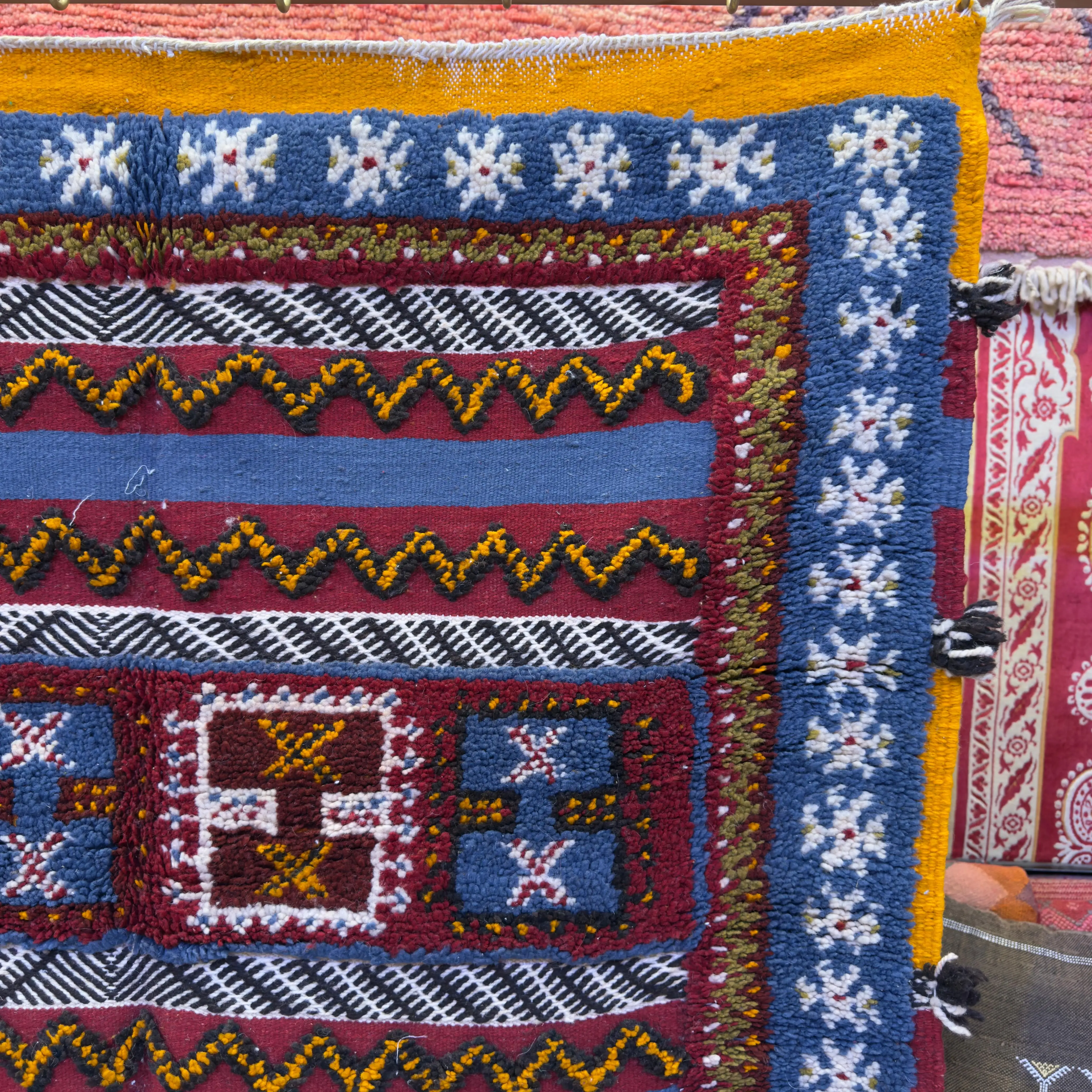 Taznakht Trio – Artisan Berber Rug - 207/212CM / 81.5 x 83.5 inches