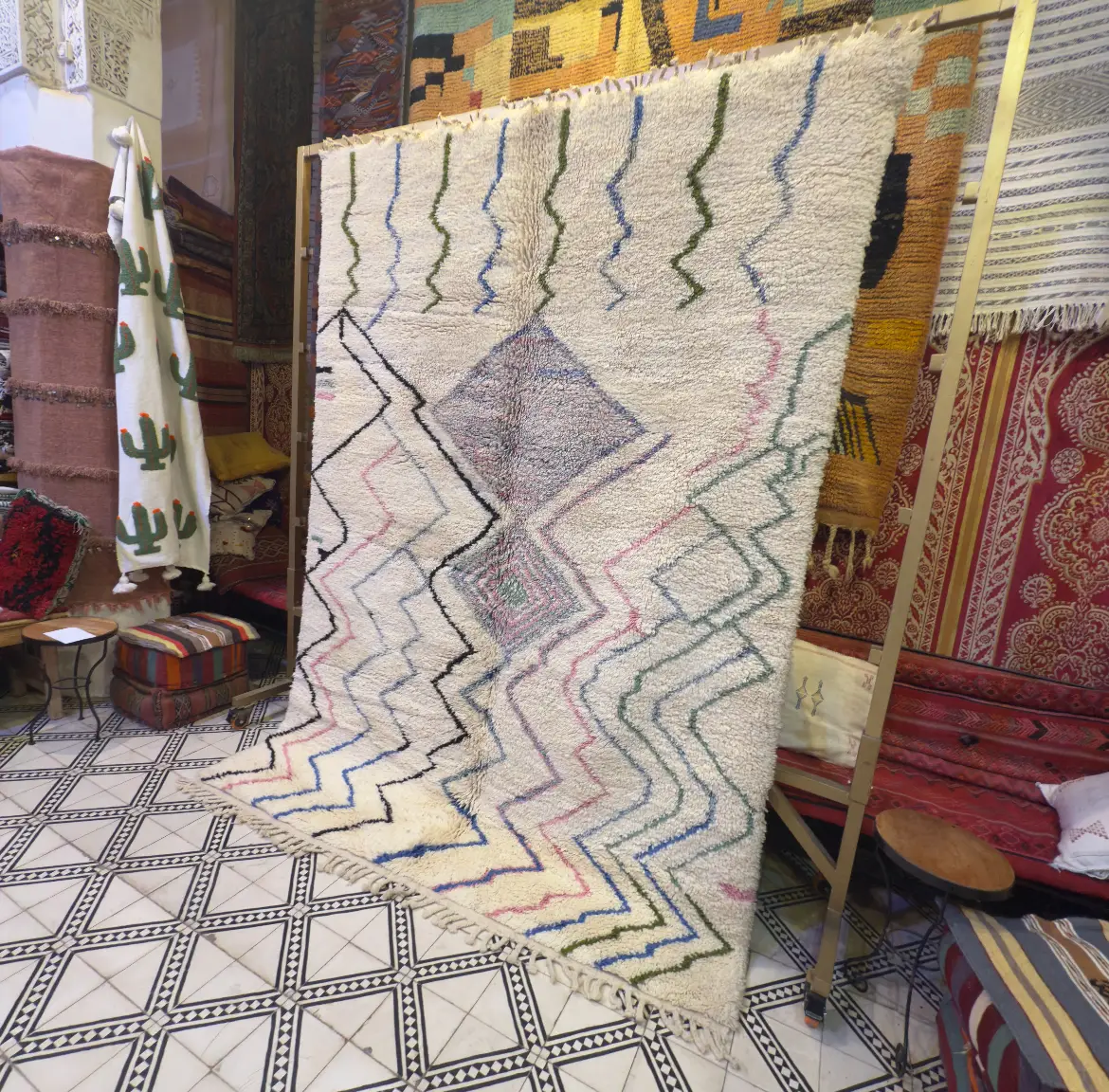 Luxury Beni Ourain Rug – Handmade Moroccan Rug, Custom Hand-Knotted Design - 220×140 cm/ 7,3 × 4,7 feet