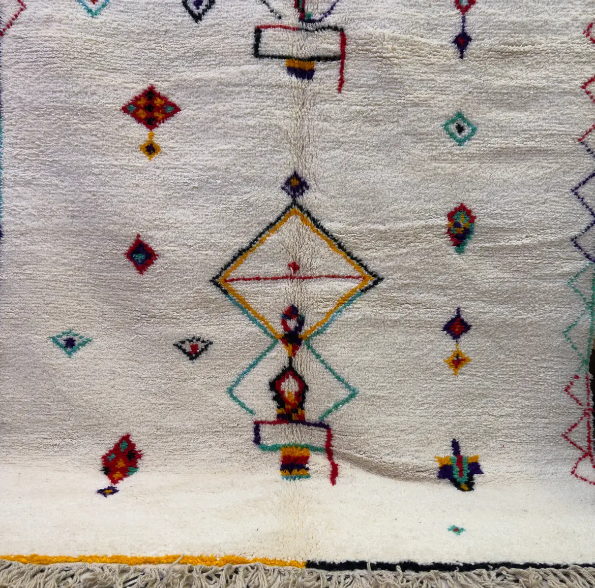 Handmade Azilal Wool Rug – Moroccan Minimalist Style with Colorful Beni Ourain Touch - 250/166CM