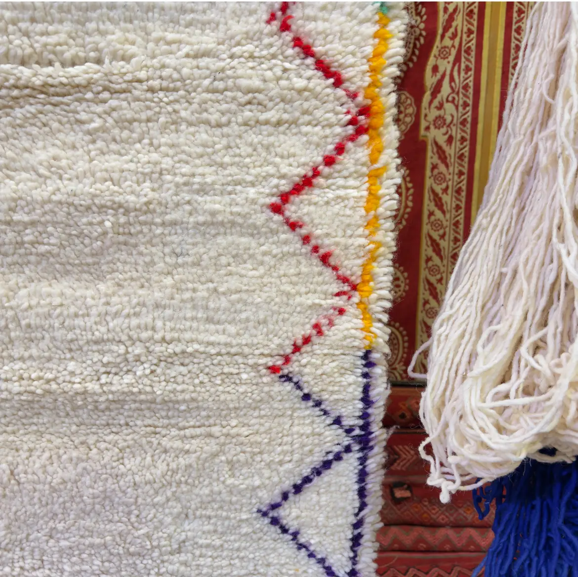 Handmade Azilal Wool Rug – Moroccan Minimalist Style with Colorful Beni Ourain Touch - 250/166CM